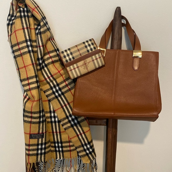 BURBERRY COLLECTION BUNDLE💛🔥💛🔥💛🔥 EUC AUTHENTIC VINTAGE…ONE TIME OFFER♥️🧡♥️🧡